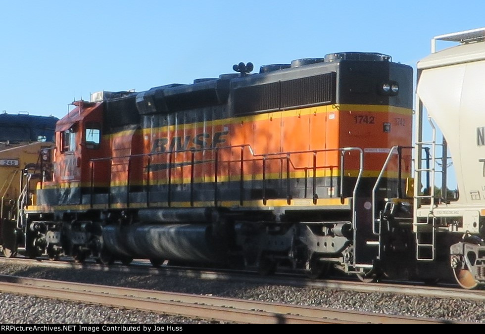 BNSF 1742